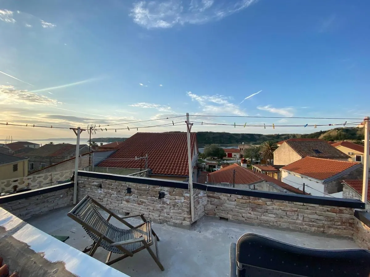 Blue Abyss Apartment Susak 0*,  Croatia